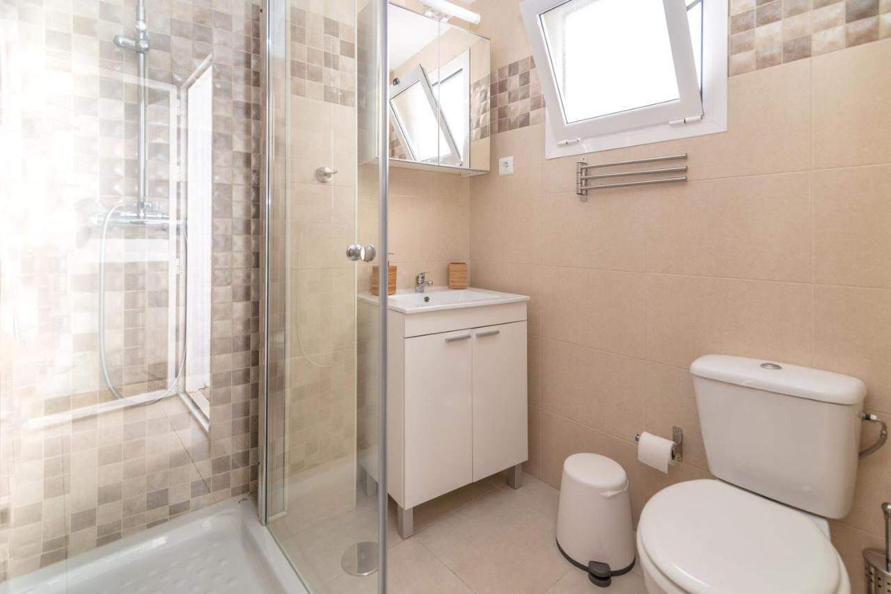 Lovely Cozy 2-Bedroom Residential Home With Patio Benalmádena Exteriör bild